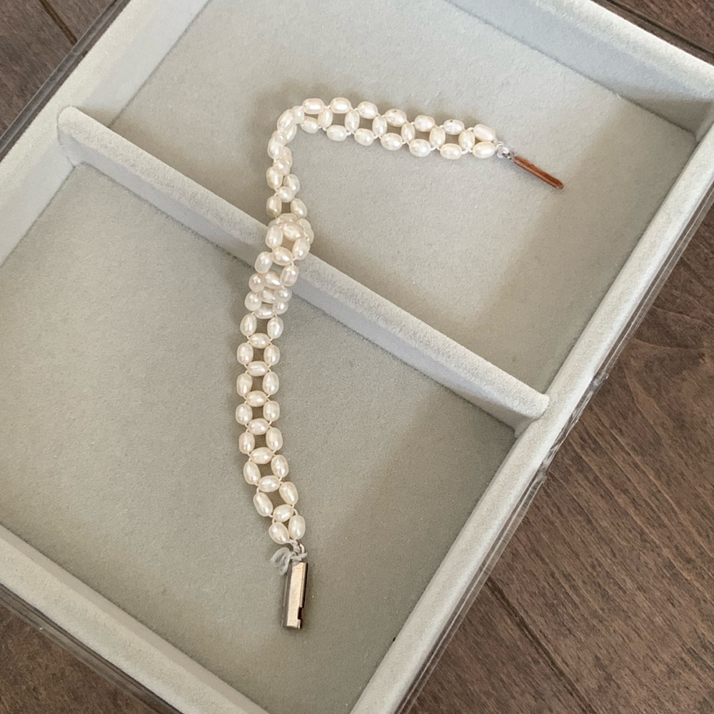 (Brand New) Assorted Crystal Beads Bracelet | Faux pearl Bracelets | pearl beads